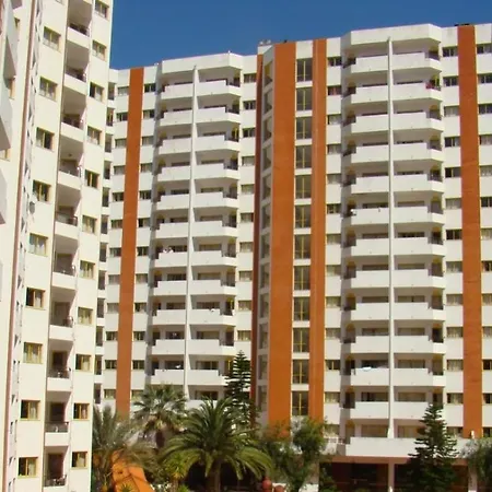 Praia Da Rocha, 300 M From Beach, Heart Of Social And Night Life Apartment *