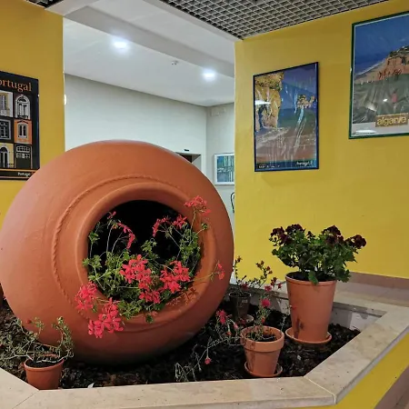 Apartament Praia Da Rocha, 300 M From Beach, Heart Of Social And Night Life *